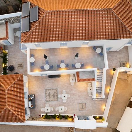 Lumiere Spetses Hotell Exteriör bild