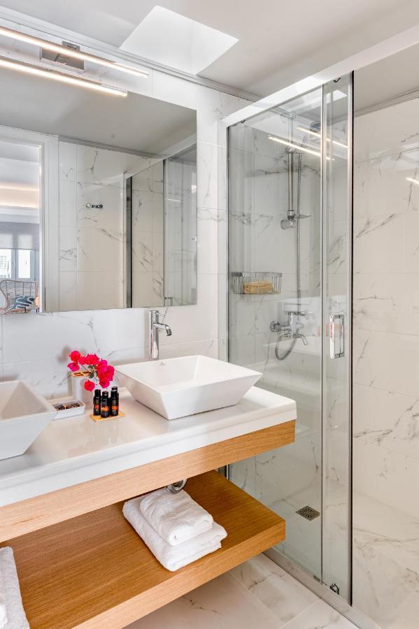 Lumiere Spetses Hotell Exteriör bild