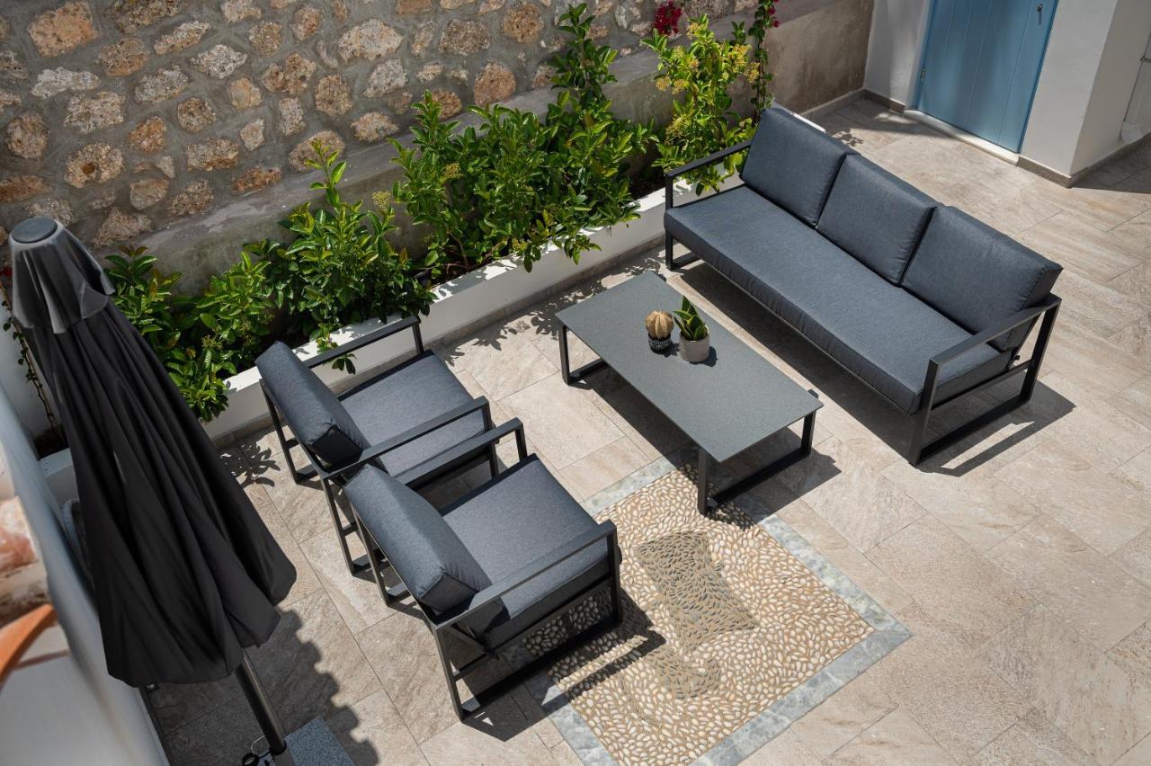 Lumiere Spetses Hotell Exteriör bild