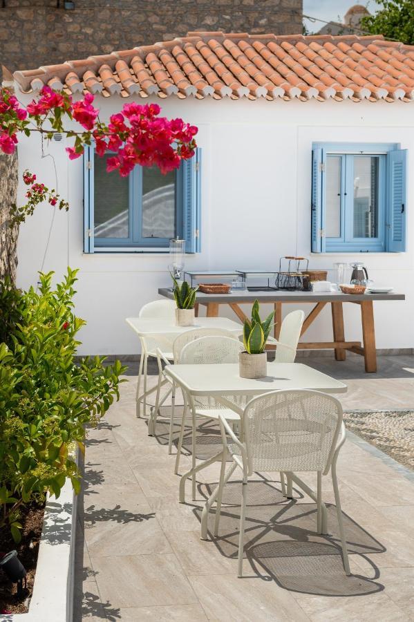 Lumiere Spetses Hotell Exteriör bild
